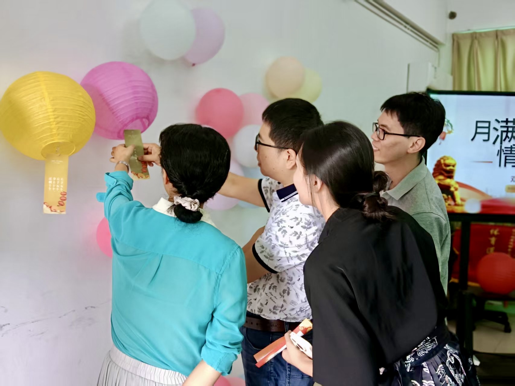 新闻444.jpg