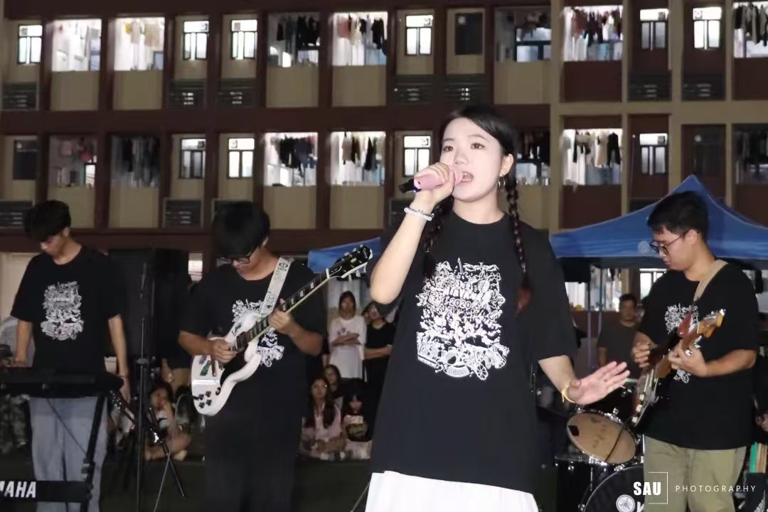 表演2.jpg