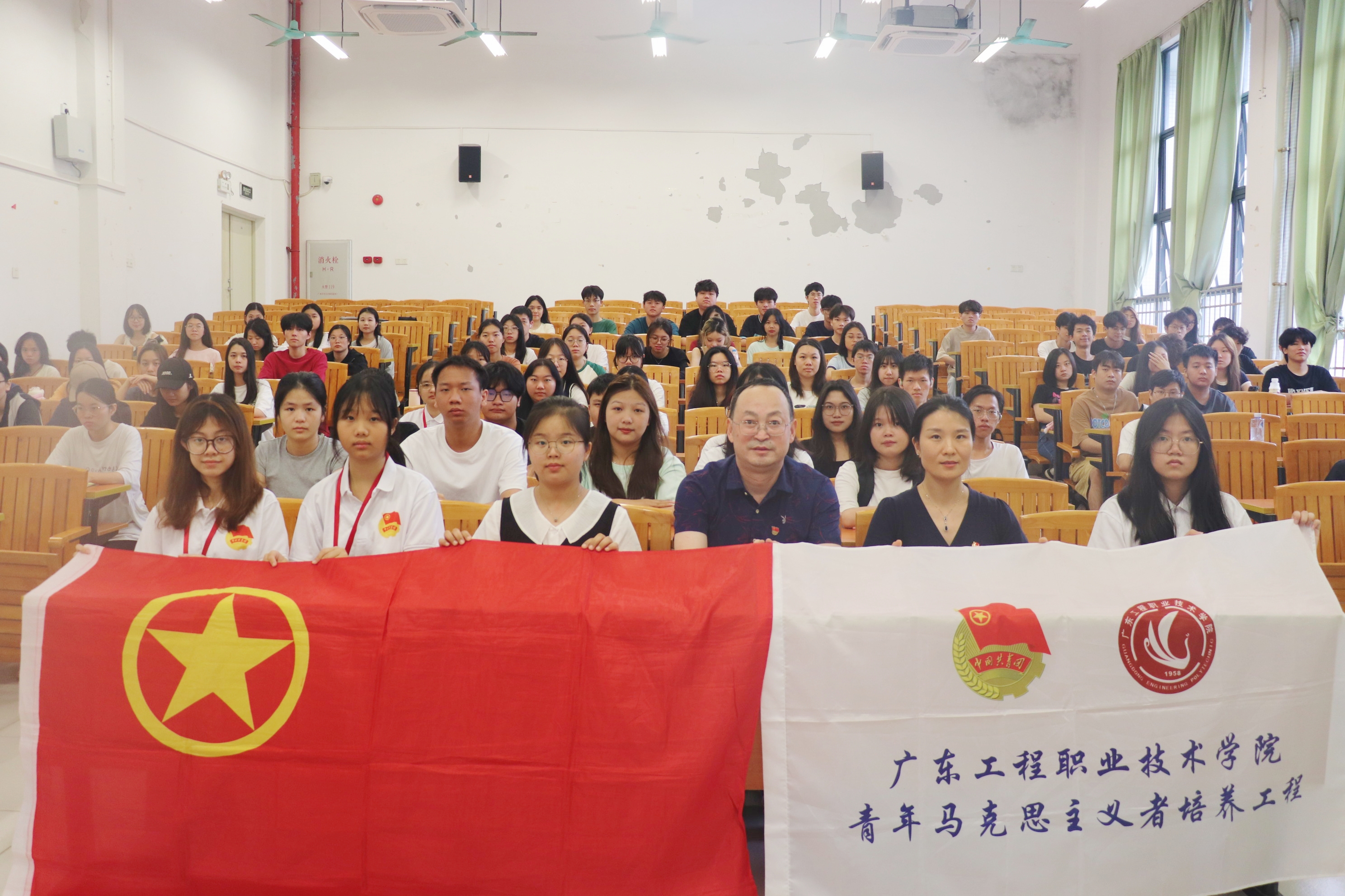 合照.jpg