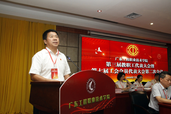 http://cs.gpc.net.cn/c6/JHSoft.web.customquery/UploadImageDownLoadIn.aspx?FileID=30626