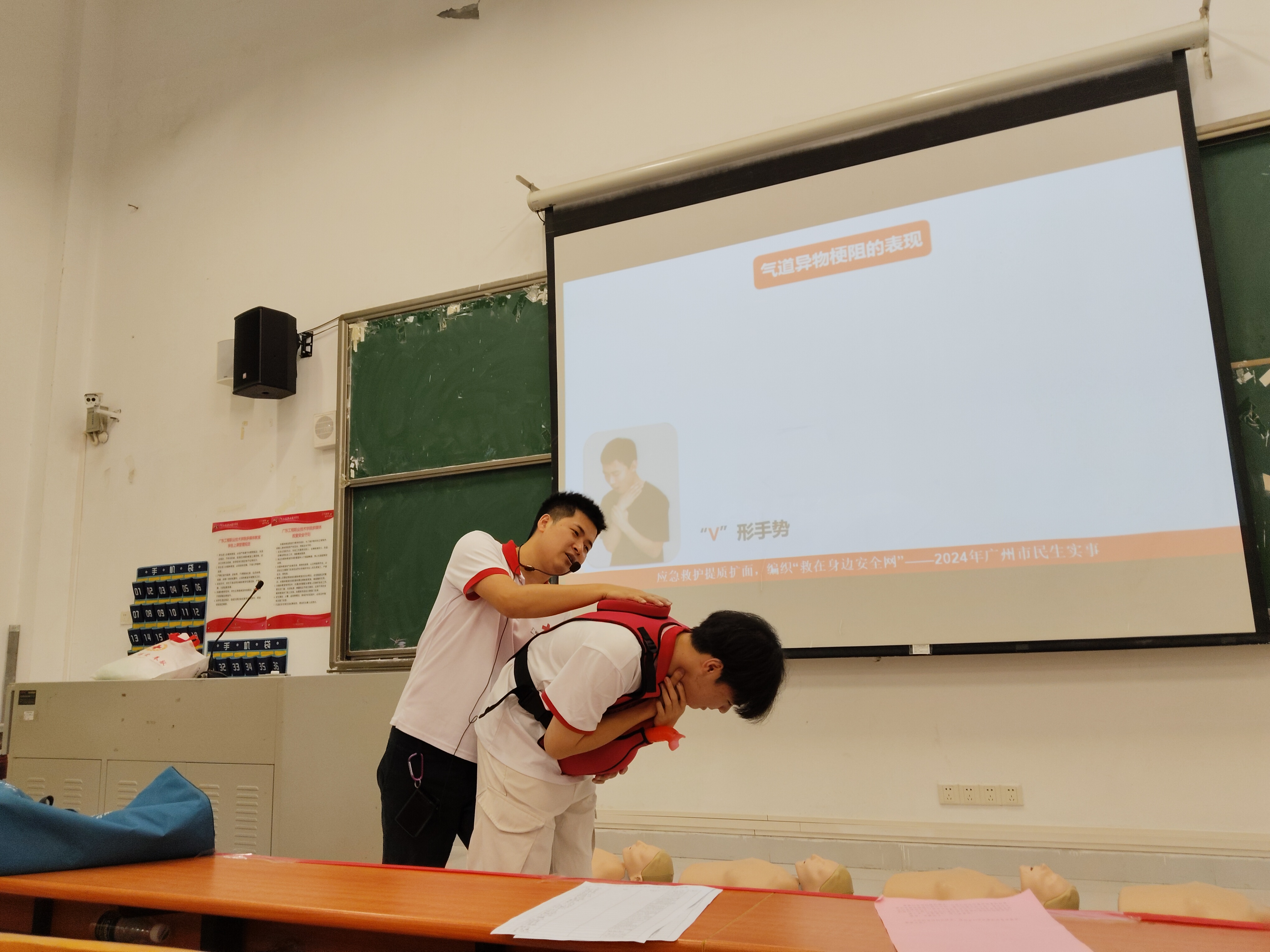 a53927d5a2ab2c91597e272c1cced9f.jpg