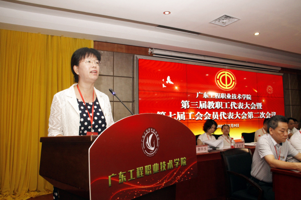 http://cs.gpc.net.cn/c6/JHSoft.web.customquery/UploadImageDownLoadIn.aspx?FileID=30627
