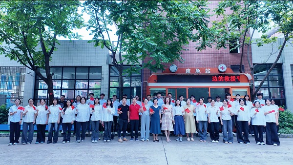 大合照.jpg
