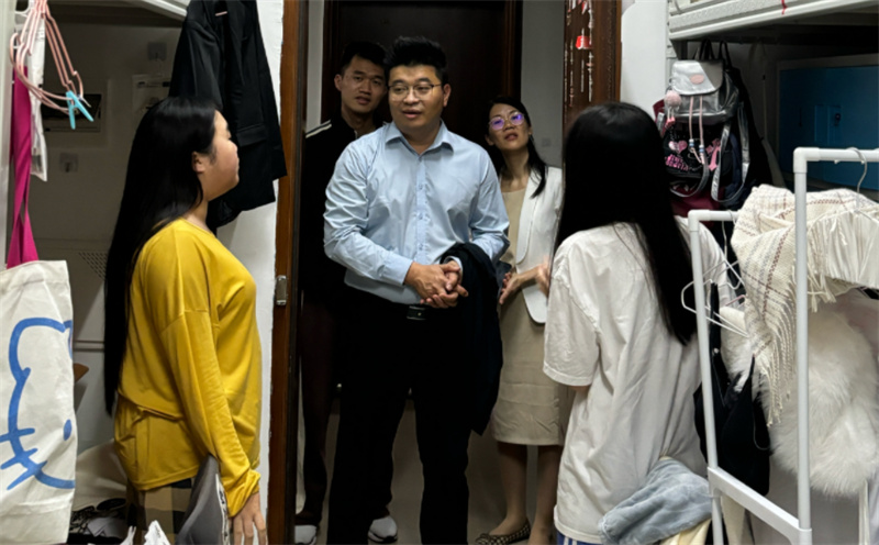 体育健康学院.jpg