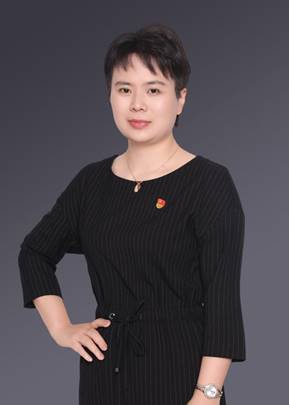 官志华