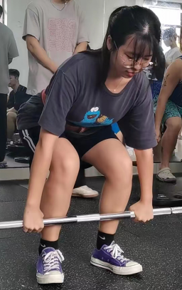 女生1.png