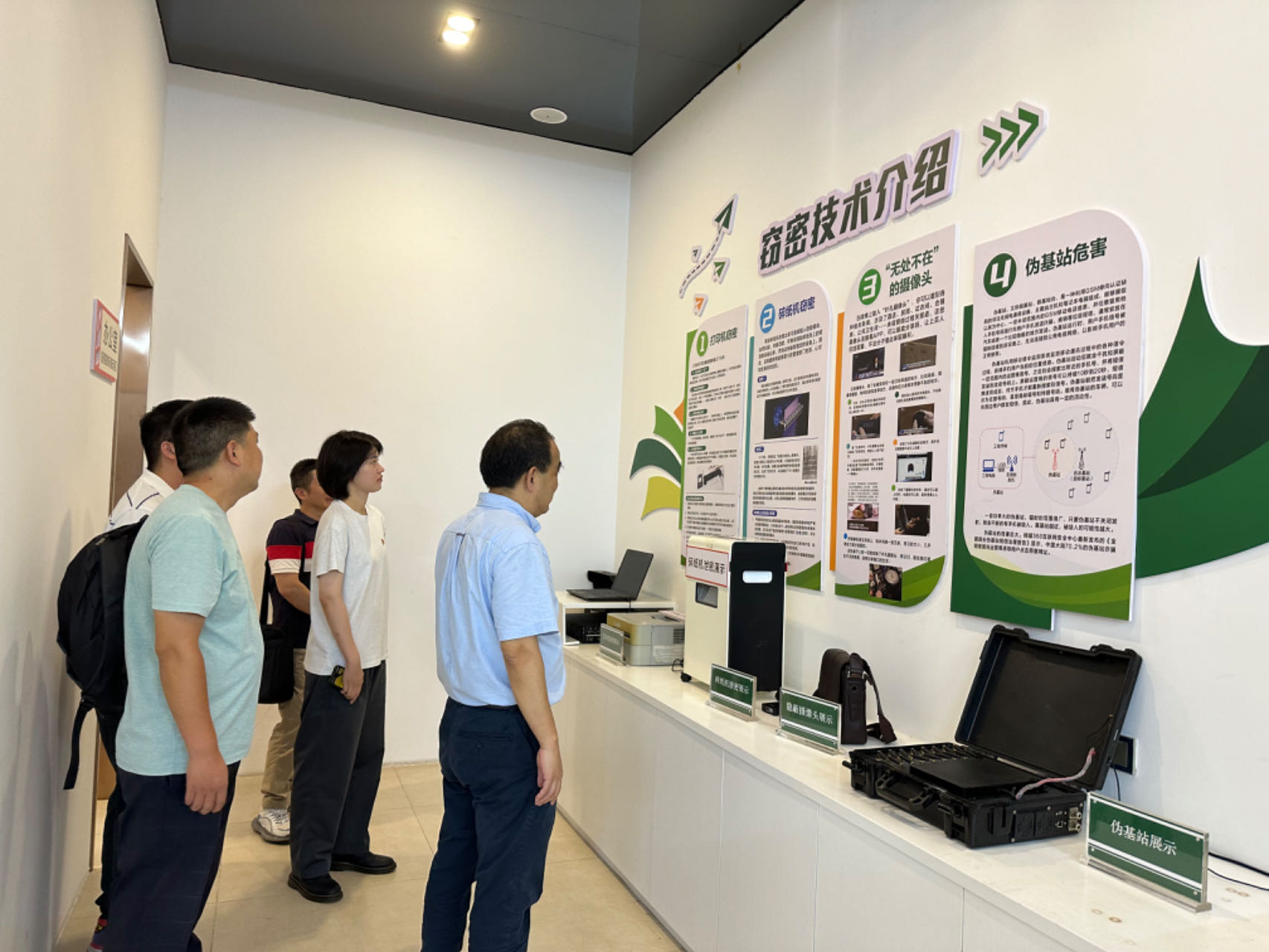 9d570b2c44a5e485b1f805de08a2484.jpg