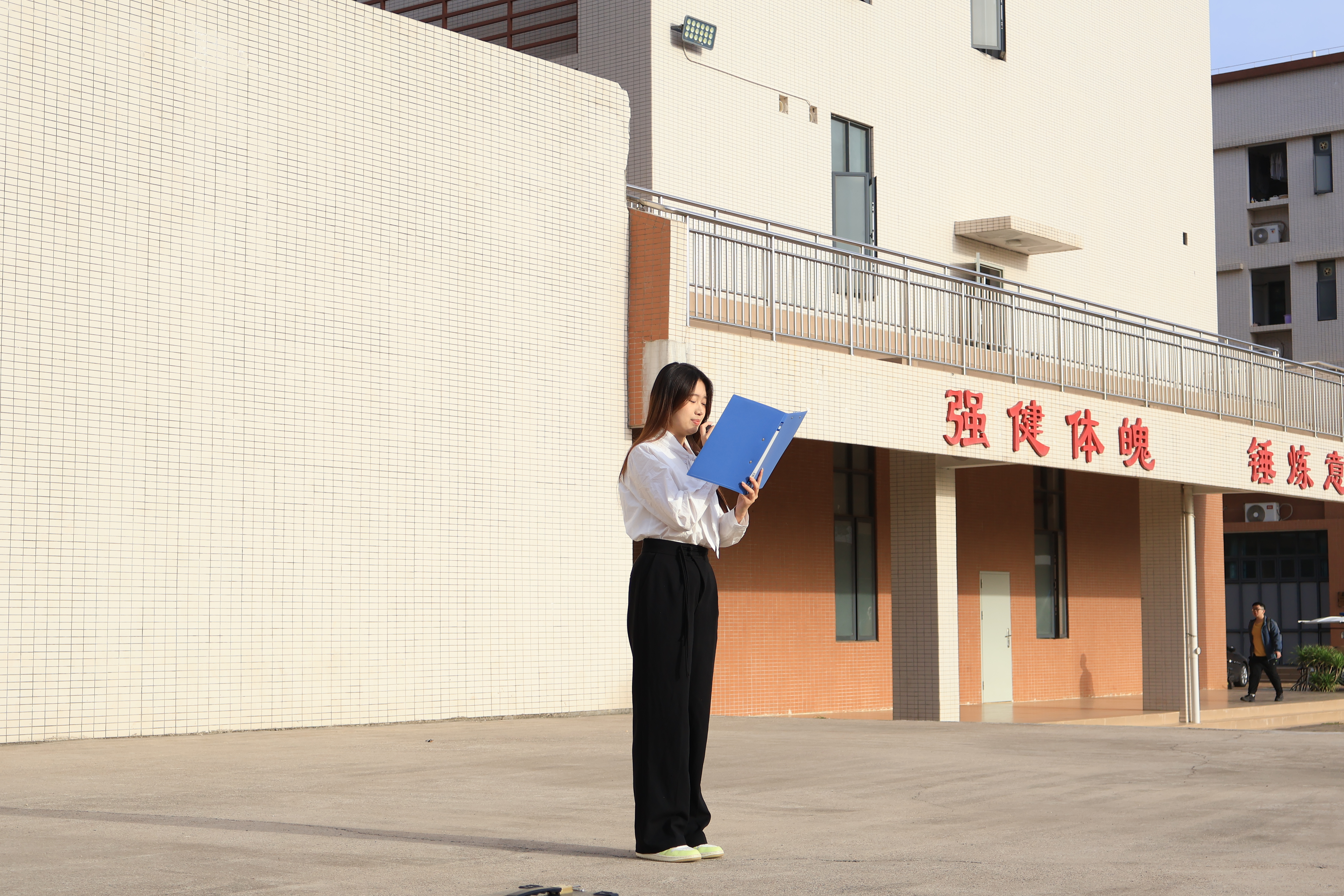 学生演讲.jpg